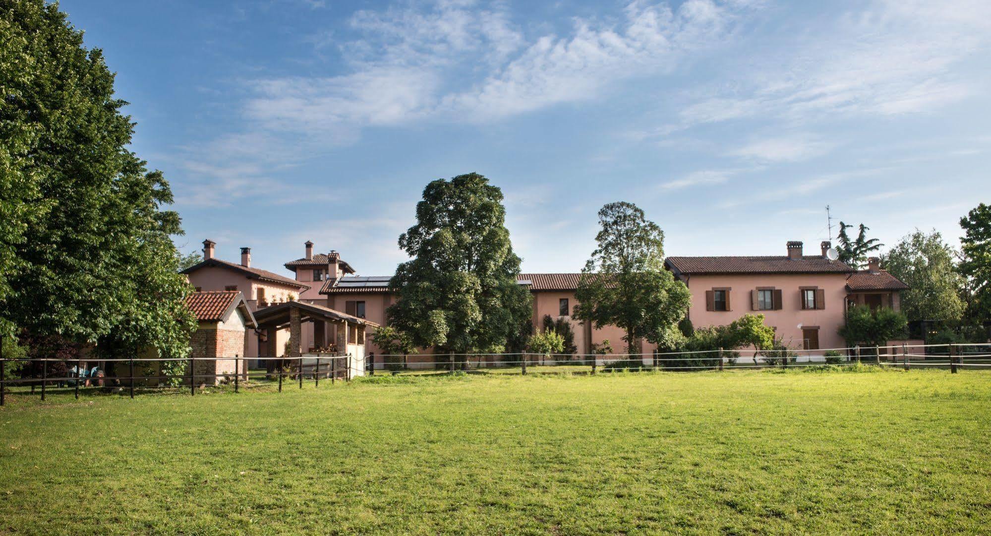 San Giacomo Horses & Agriturismo Arluno Exteriör bild